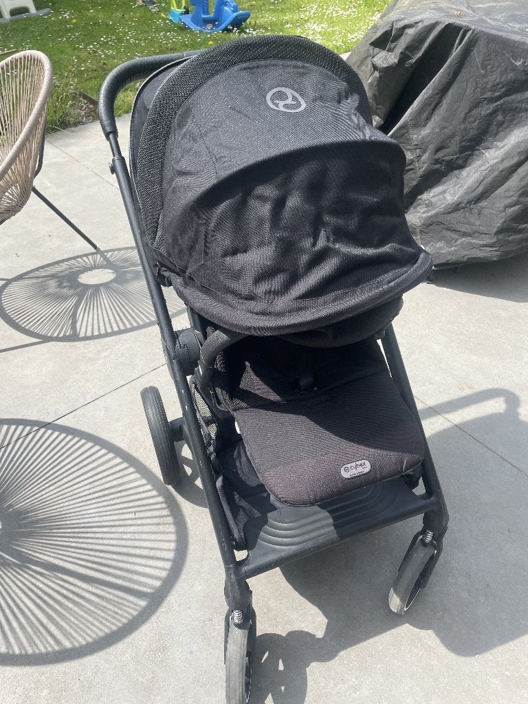 Cybex Balios S Lux 2023 + Cloud Z2 i-Size + adaptateurs, Enlèvement, Utilisé, Poussette, Autres marques