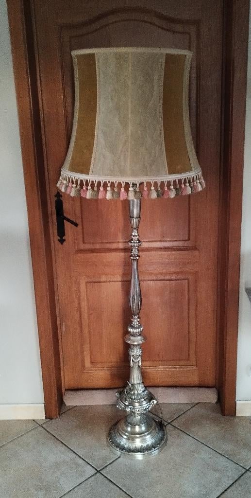 Lampadaire, Enlèvement, Utilisé
