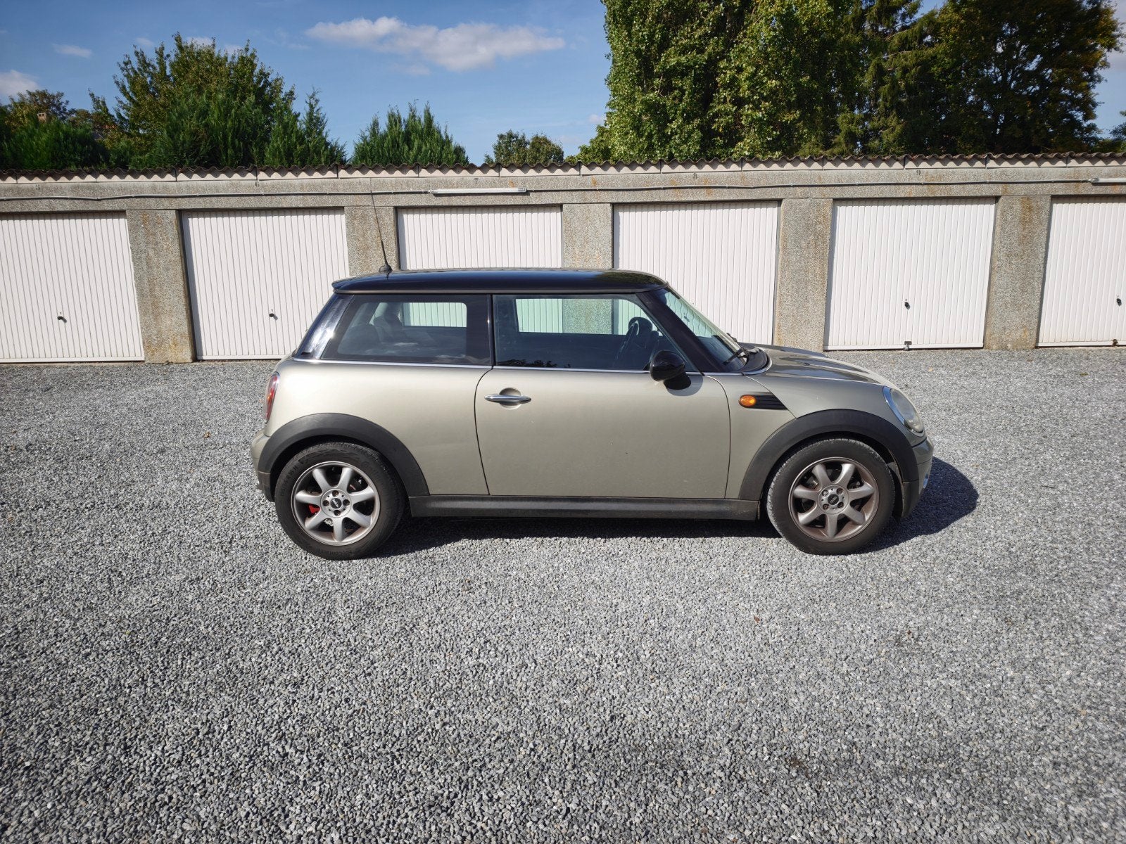 Mini Cooper 1.6i 12.2007 182.000 km 85 kw euro 4

Très bonne, Autos, Achat, Alarme, Particulier, Cooper