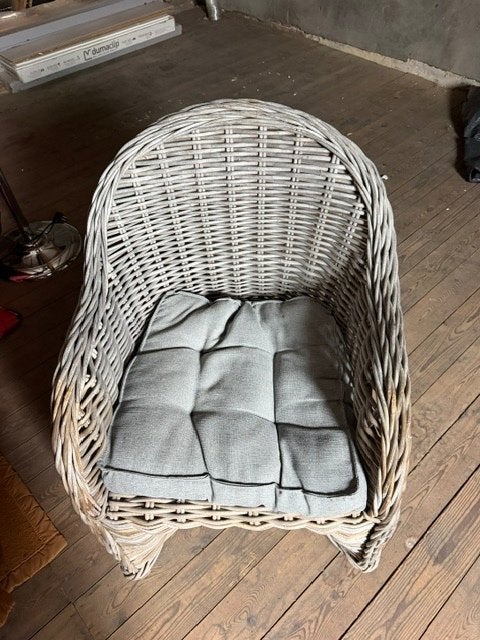 Rieten tuinstoelen, Enlèvement, Utilisé