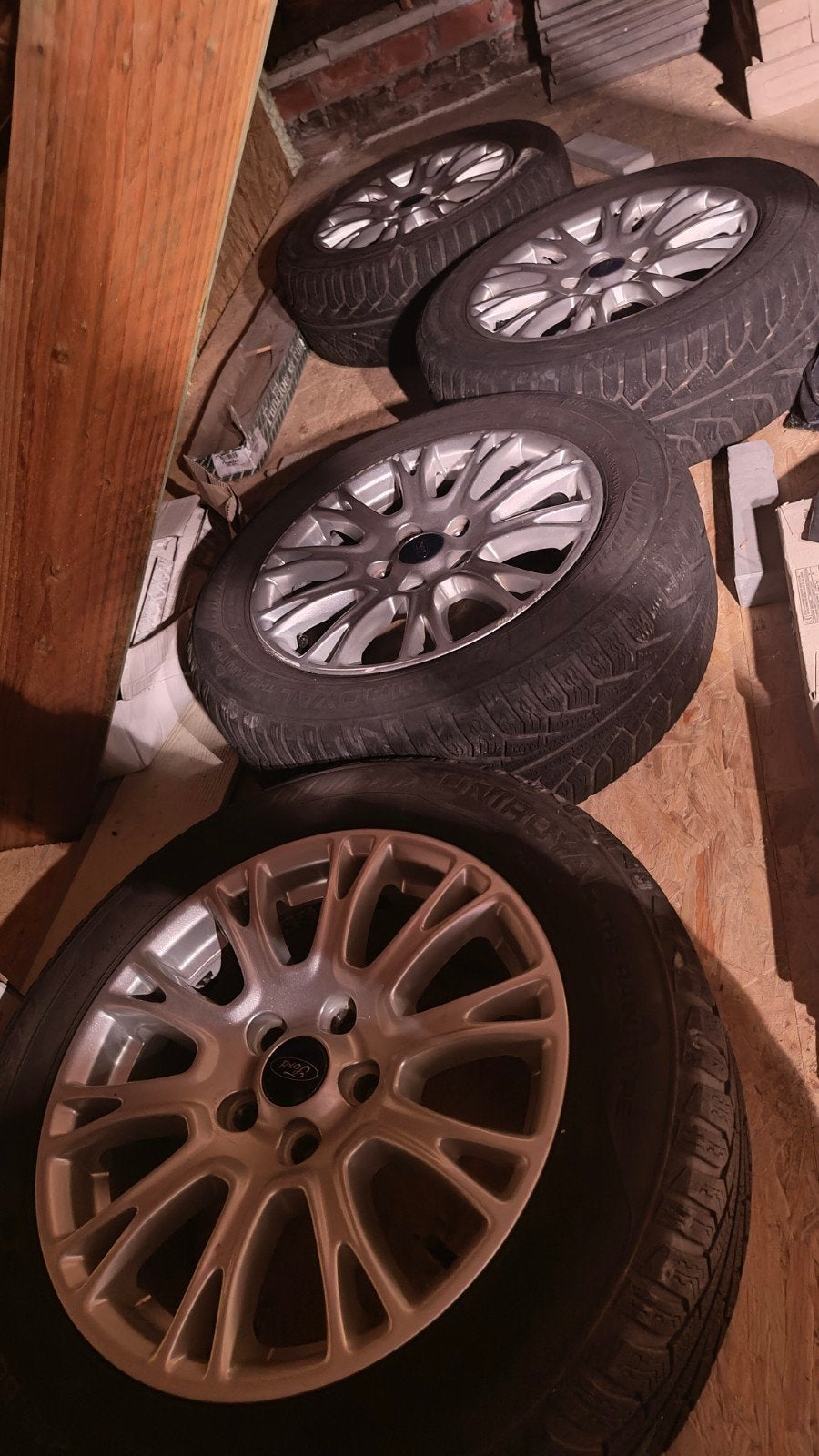 4 roues Ford Focus/C-Max en bon état - 215/55 R16, Pneus et Jantes, 215 mm, 4 Saisons, 16 pouces