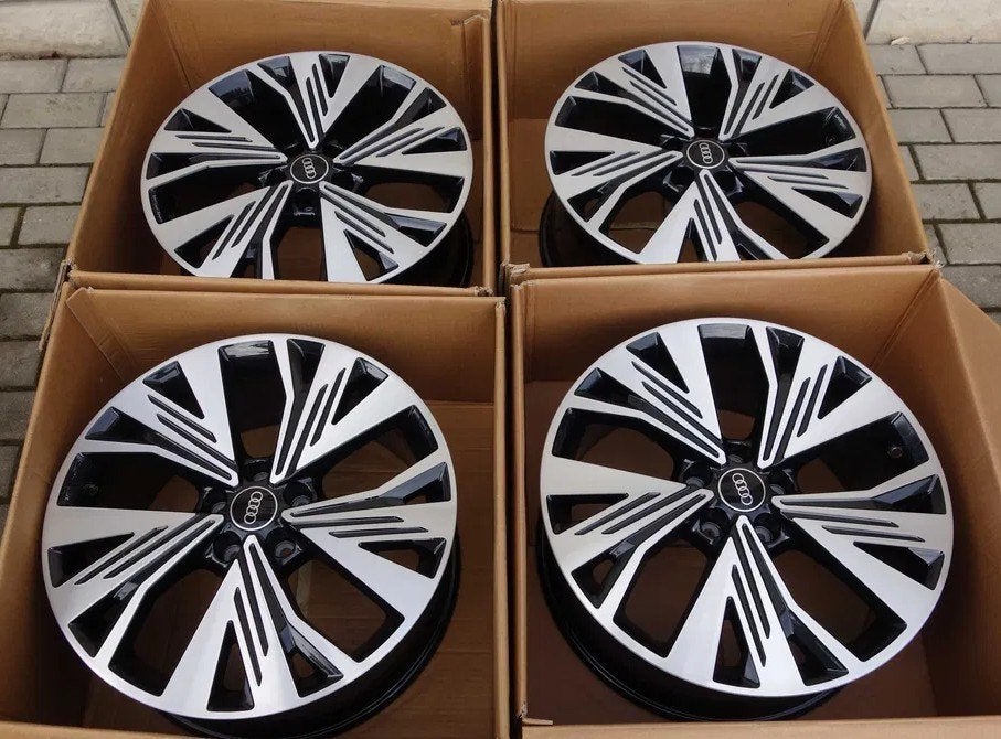 Audi 19" S-line originele tweekleurige velgen, Auto-onderdelen, Banden en Velgen, Overige, Velg(en), Overige, Nieuw