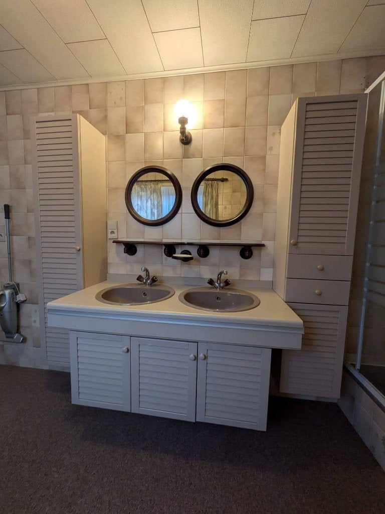 badkamermeubel met 2 kolomkasten, Huis en Inrichting, Badkamer | Badkamermeubels, Gebruikt, Overige typen, Ophalen