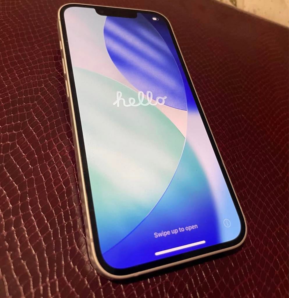 Iphone 16e, Enlèvement, Comme neuf, IPhone 16e