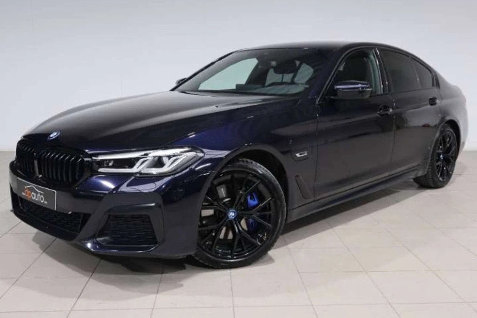 BMW 5 Serie 530 530eAS PHEV M PACK (automatique), Autos, Entreprise, Noir, Automatique, 184 ch
