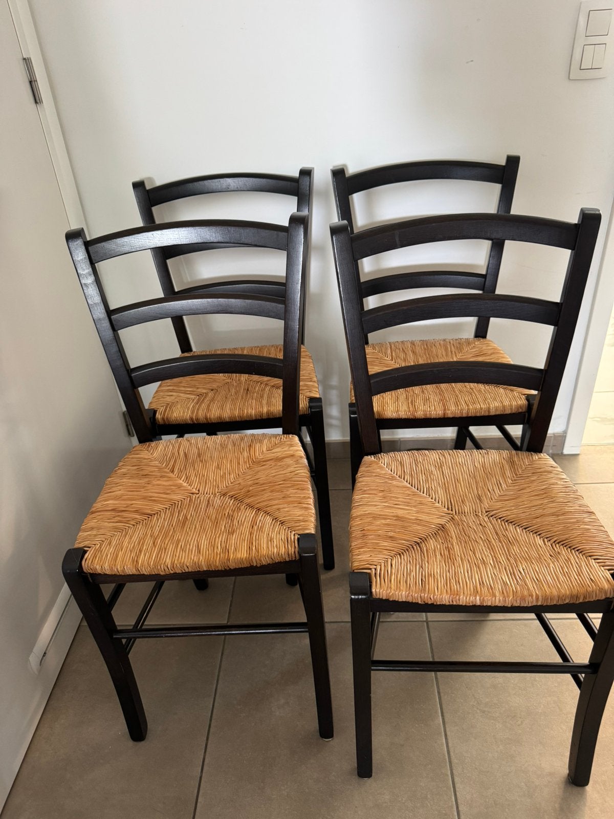 À vendre : 4 chaises en bois — prix fixe de 40€, Enlèvement, Utilisé, Brun, Quatre