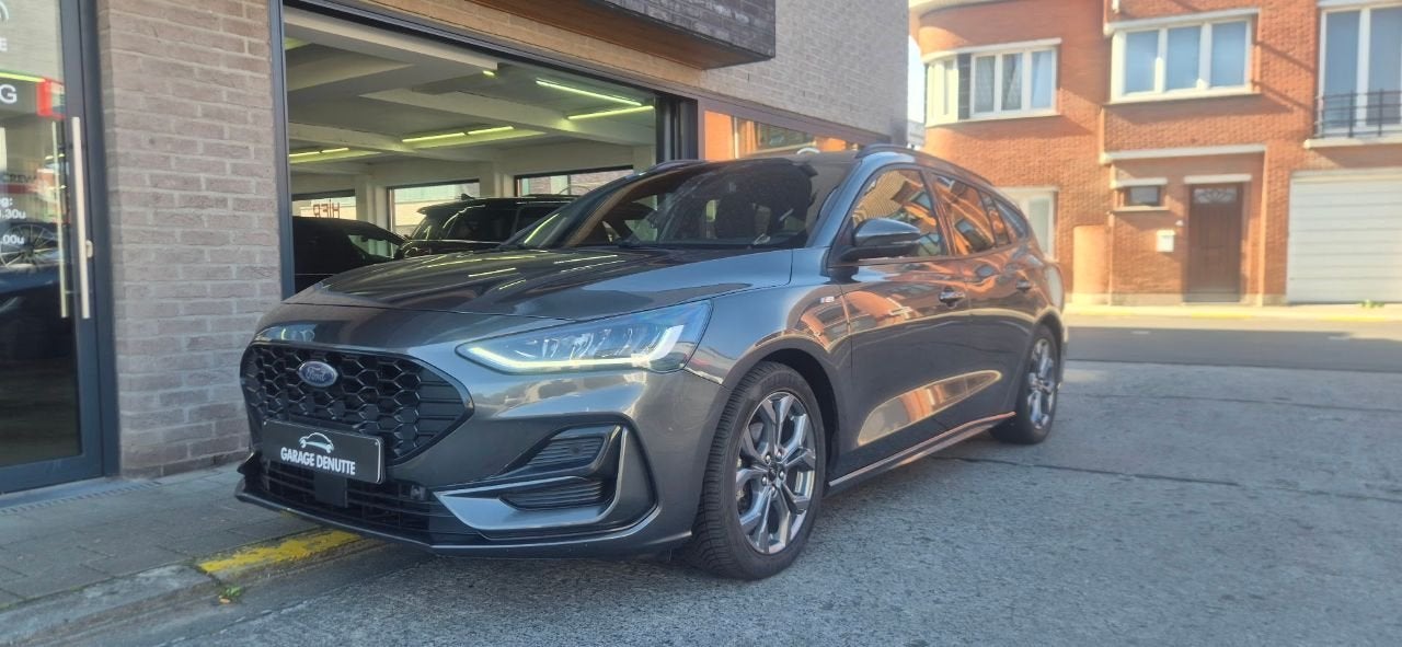 Ford Focus ST-Line X (bj 2024, automaat), Auto's, Gebruikt, 0 kWh, Bedrijf, Hybride Elektrisch/Benzine
