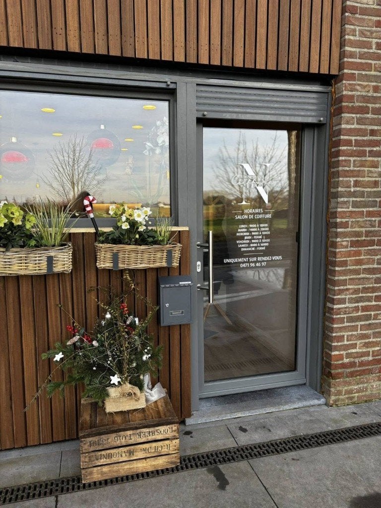 Local a louer a Etalle, 22 m², Autres types, Province de Luxembourg