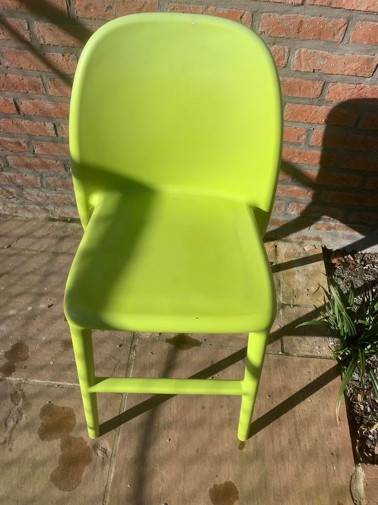 Ikea 1 stuk urban kinderstoel groene kleur 30€ per stuk, Ophalen, Gebruikt