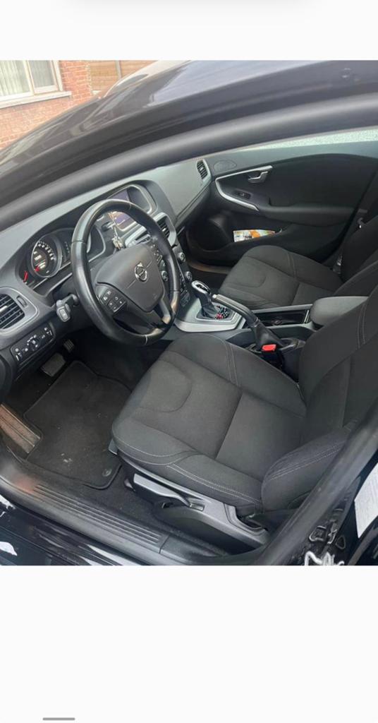 Volvo V40 D2 bj 2017 automaat, Auto's, Automaat, Euro 6, Diesel, 5 deurs
