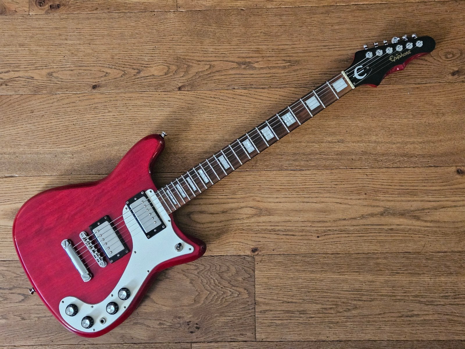 Epiphone Wilshire Pro 2007 (Customshop), Enlèvement, Epiphone