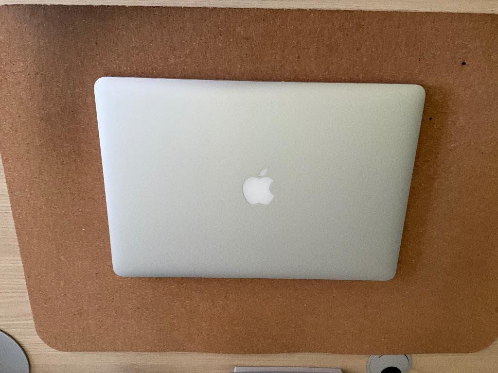 MACBOOK PRO 15", Informatique & Logiciels, Apple Macbooks, Comme neuf, MacBook, 15 pouces, 2 à 3 Ghz, 1 TB ou plus, 16 GB, Azerty