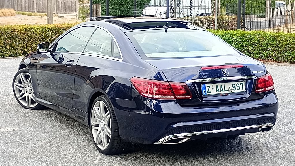 Mercedes E200 CGI. Coupe Amg. Unieke wagen. Euro 6!, Auto's, Dealer onderhouden, 1995 cc, Euro 6, 4 cilinders