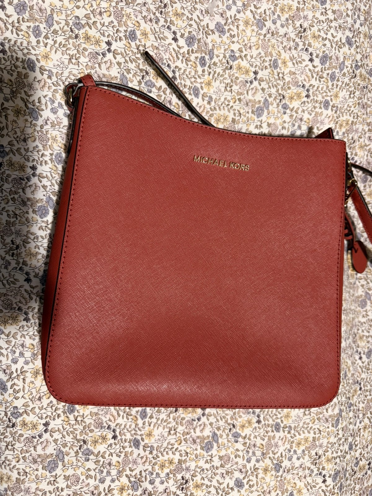 Michael kors handtas, Handtassen en Accessoires, Tassen | Damestassen, Ophalen, Nieuw, Rood, Handtas