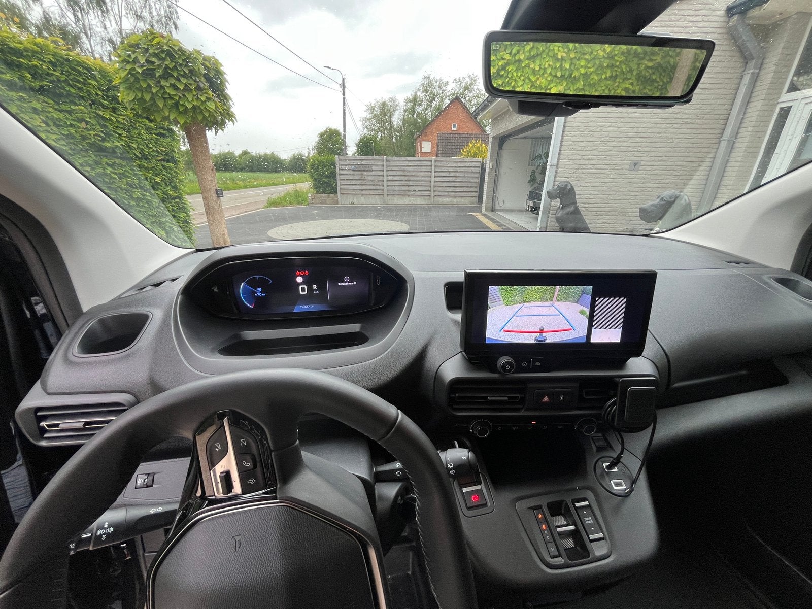 Peugeot lichte vracht 2025 nieuwstaat automaat, Stof, 4 cilinders, Zwart, Diesel