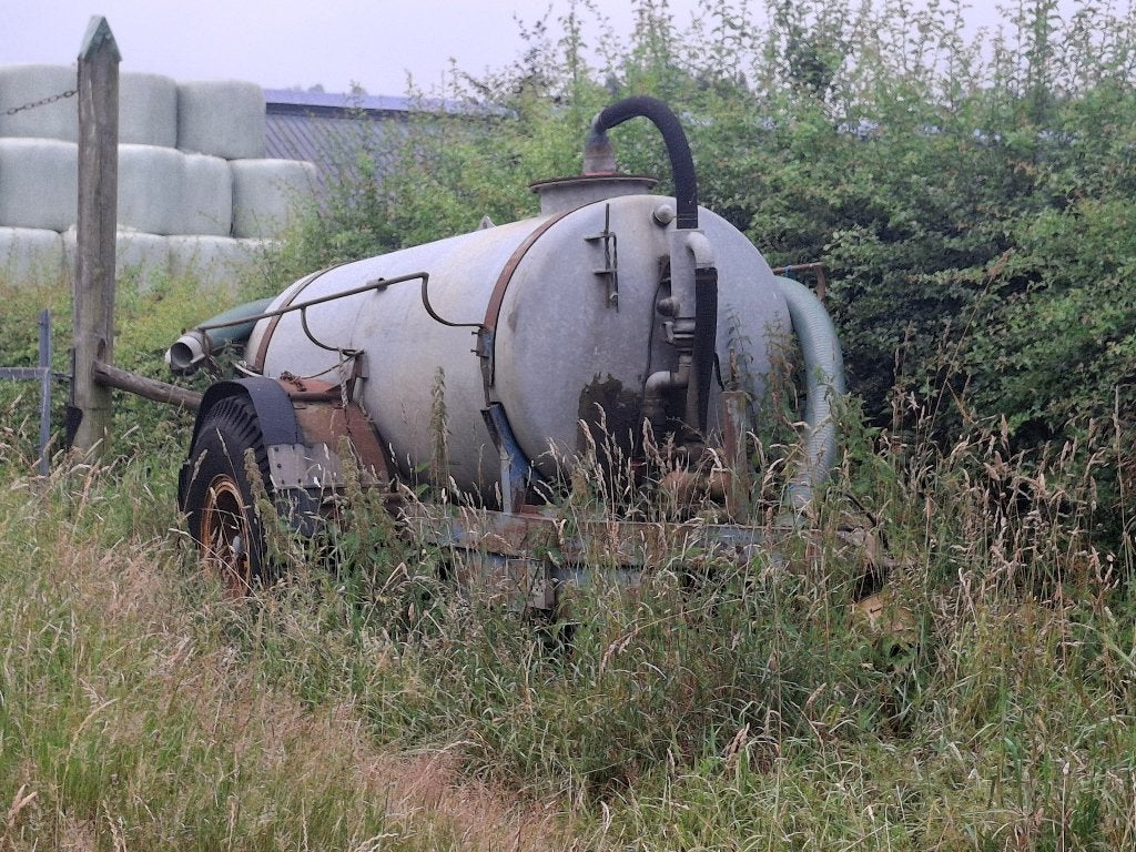 Citerne à eau/à lisier à vendre, Jardin & Terrasse, Pompes à eau, Utilisé, Enlèvement