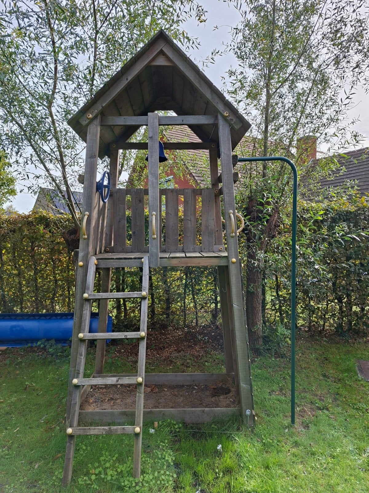 Speeltoren Doenya, Ophalen, Glijbaan