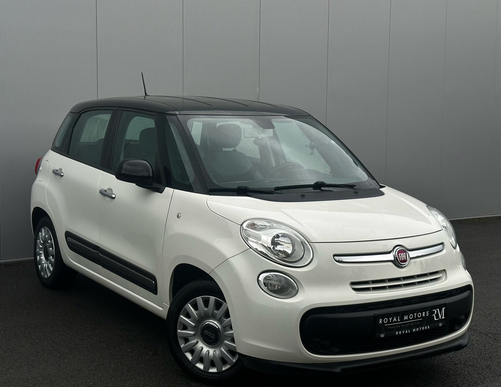 Fiat 500L 1.4i Popstar - slechts 135.000 km 06/2017 GAR1AN, Auto's, Voorwielaandrijving, Testrit aan huis, Stof, Wit