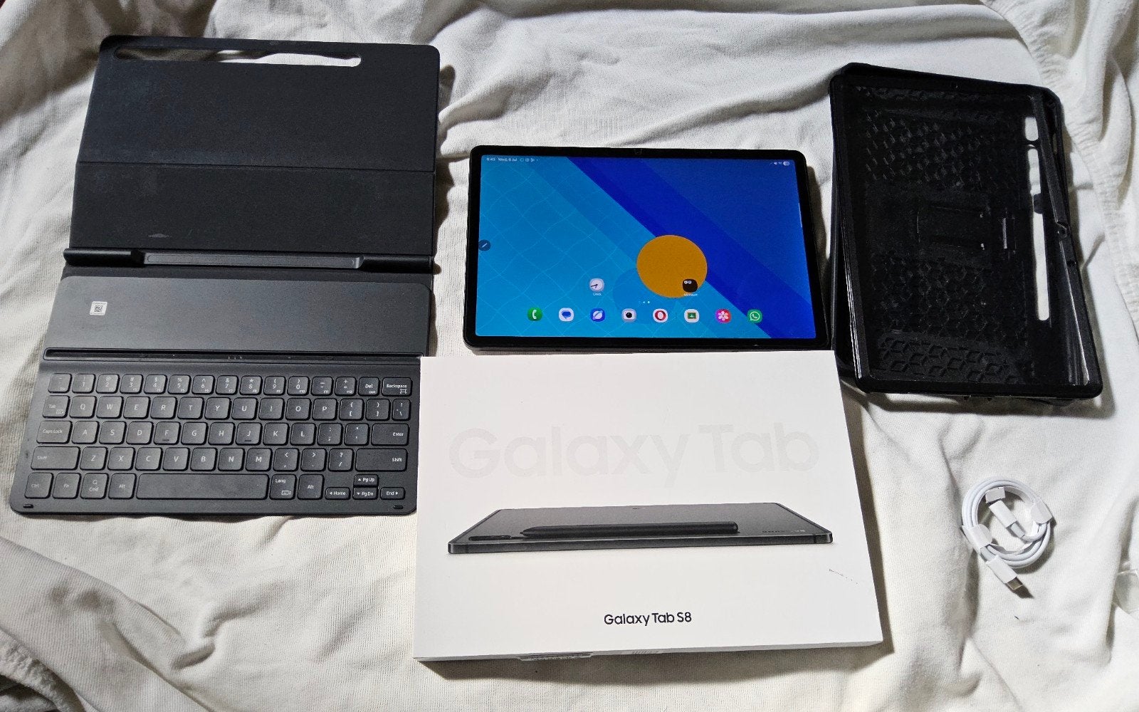 Samsung Galaxy S8 presque neuf, clavier, accessoires

Sam, Informatique & Logiciels, Android Tablettes, Enlèvement ou Envoi, 11 pouces