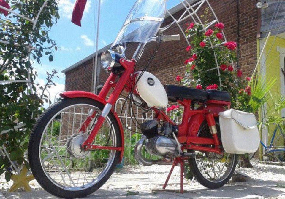 Affaire Aermachi, Vélos & Vélomoteurs, Envoi