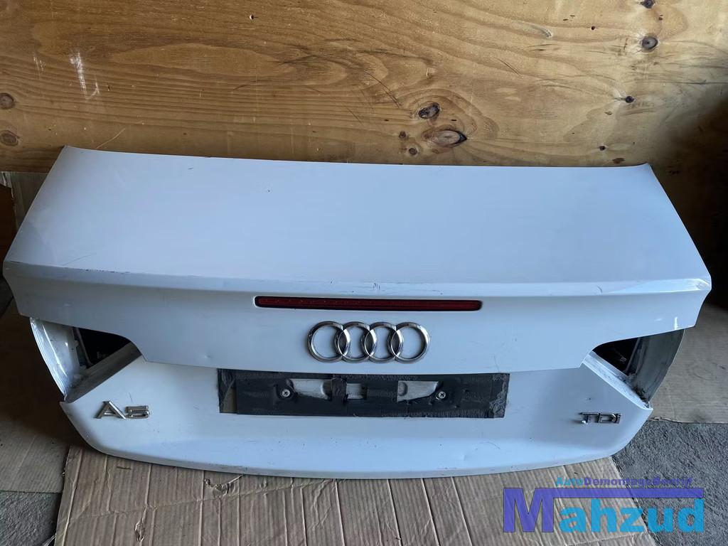AUDI A5 wit Achterklep 2007-2016, Gebruikt, Deur, AUDI AG, Auto-Union-Strasse 1
85045  Ingolstadt, DE