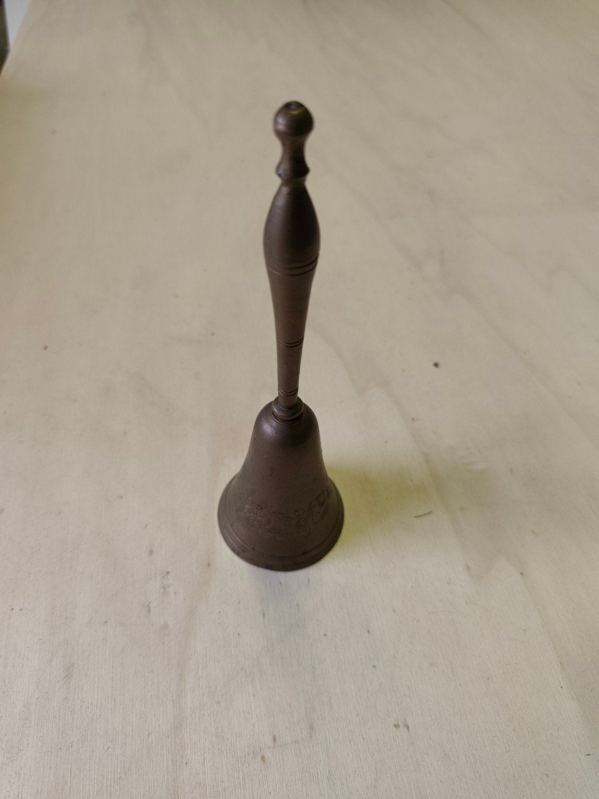koperen bel, Ophalen