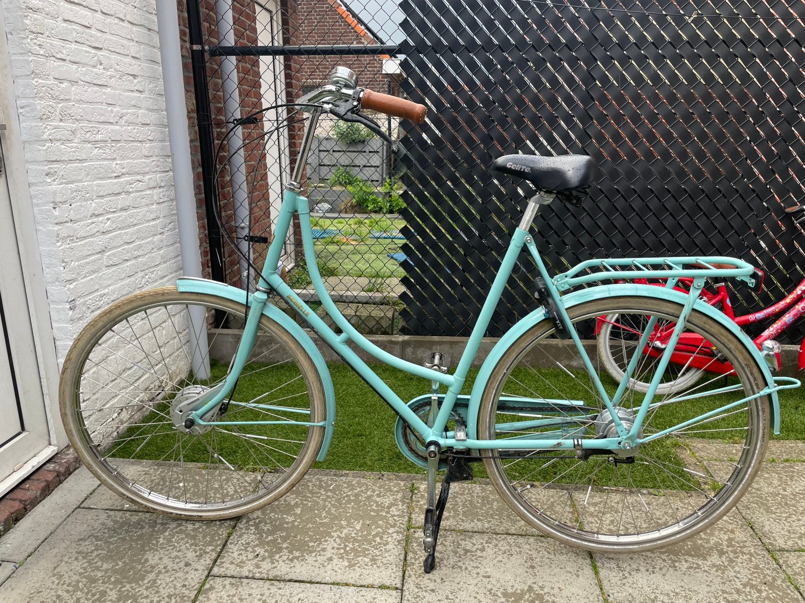 Damesfiets, Fietsen en Brommers, Ophalen, Zo goed als nieuw