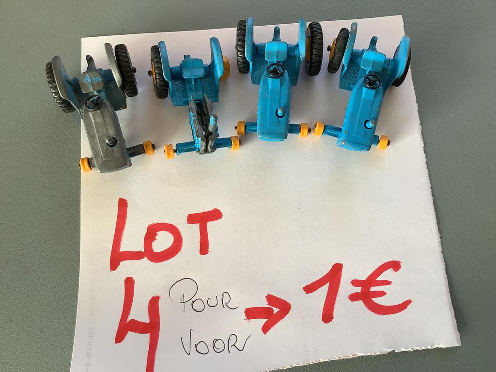 MATCHBOX TRACTOREN LOT 4 stuks /1 €, Ophalen, Zo goed als nieuw, Matchbox