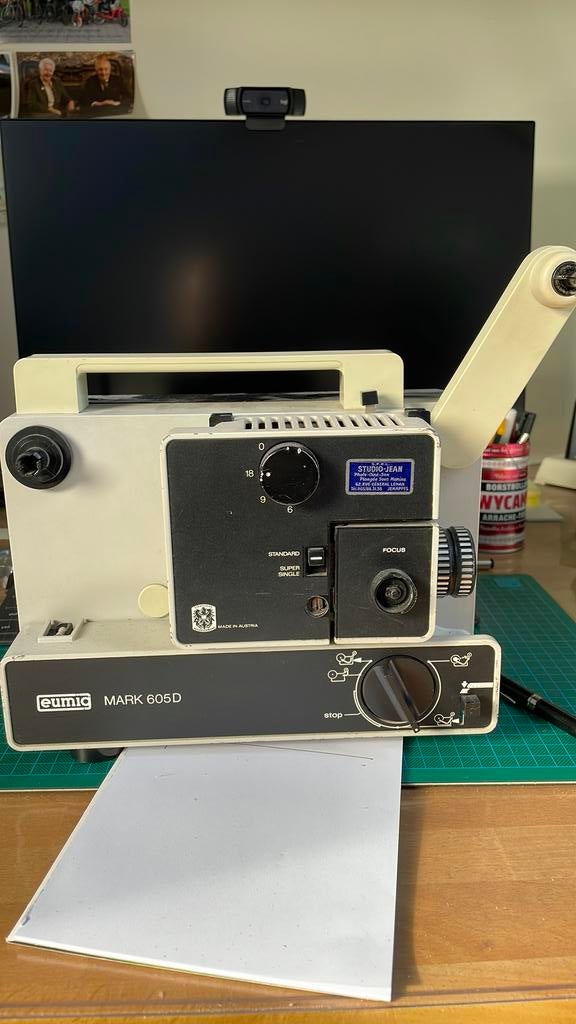 Eumig MK 605D filmprijector (voor onderdelen), Enlèvement, 1960 à 1980, Projecteur