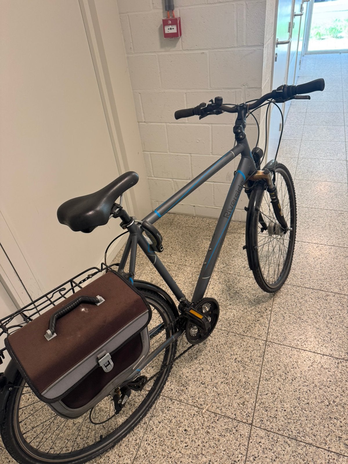 Mooie fiets 28 inch een goed staat rijd perfect, Enlèvement, Comme neuf