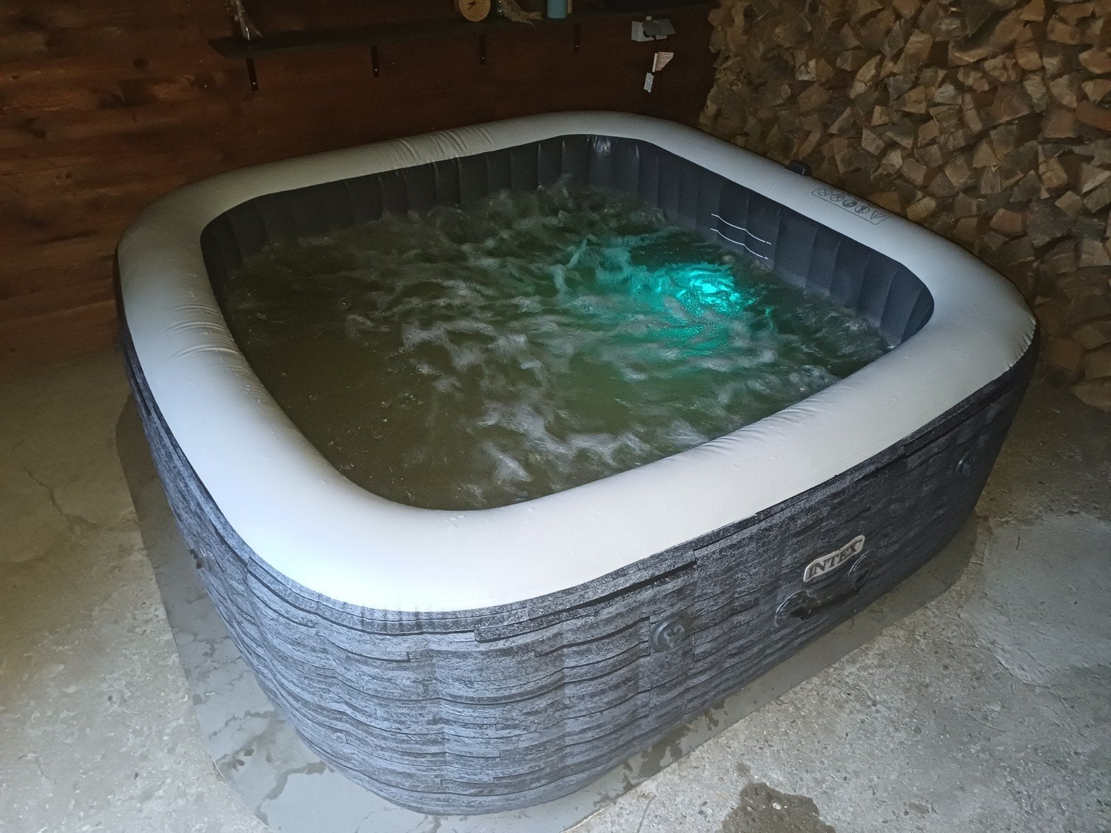 Intex greystone jacuzzi 6 personen, Jardin & Terrasse, Bains à remous et Spas, Enlèvement, Neuf, Couverture, Gonflable