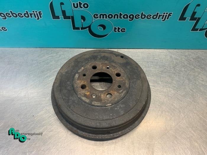 Tambour de frein arrière d'un Fiat Punto Evo (Punto Evo 08-, -, 3 mois de garantie, Utilisé, Fiat