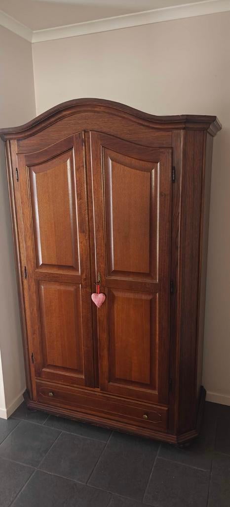 Mooie oude garderobe., Ophalen