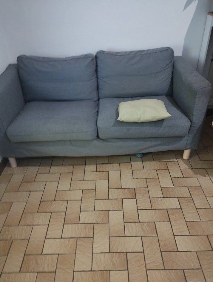 Canapé Ikéa deux places., Banc droit, Comme neuf, Enlèvement, Deux personnes