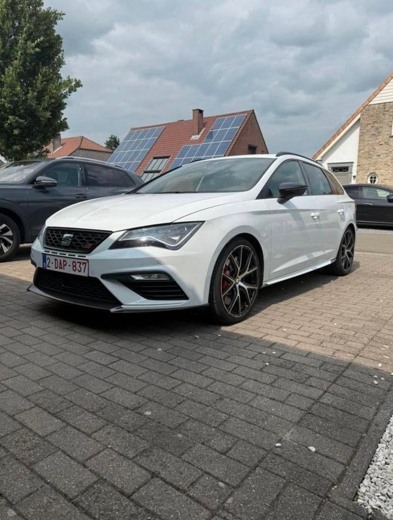 SEAT Leon Cupra ST 300pk 4Drive DSG – Full Option – Topstaat, Automaat, 4 cilinders, 1984 cc, Wit