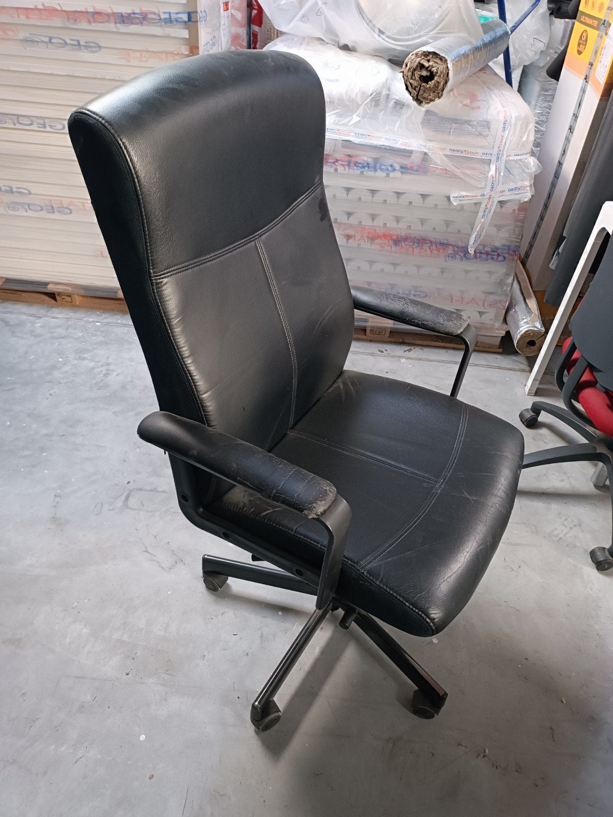 chaise de bureau, Enlèvement