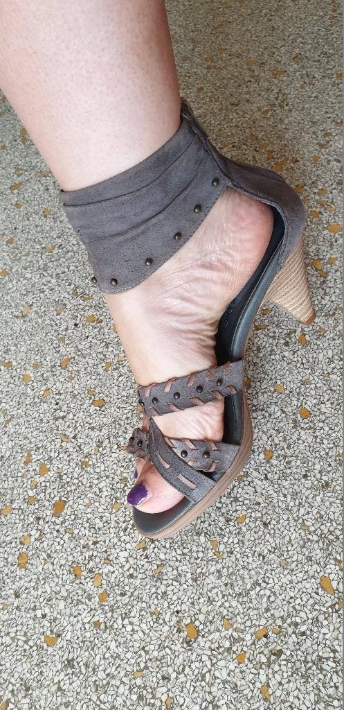 NIEUW artikel : Romeo Medici Sandalen - Maat 37, Nieuw, Romeo Medici, Grijs, Sandalen of Muiltjes