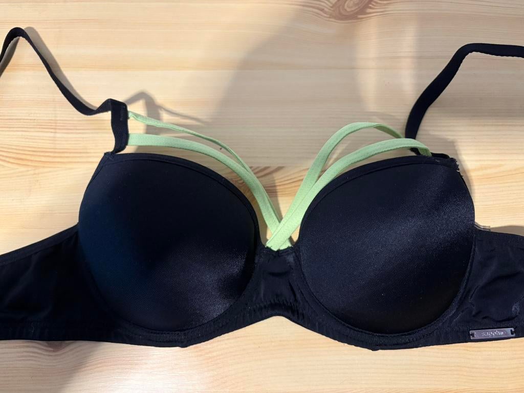 Zwarte bh van Sapph (EUR 70B)., Ophalen of Verzenden, Zwart, BH