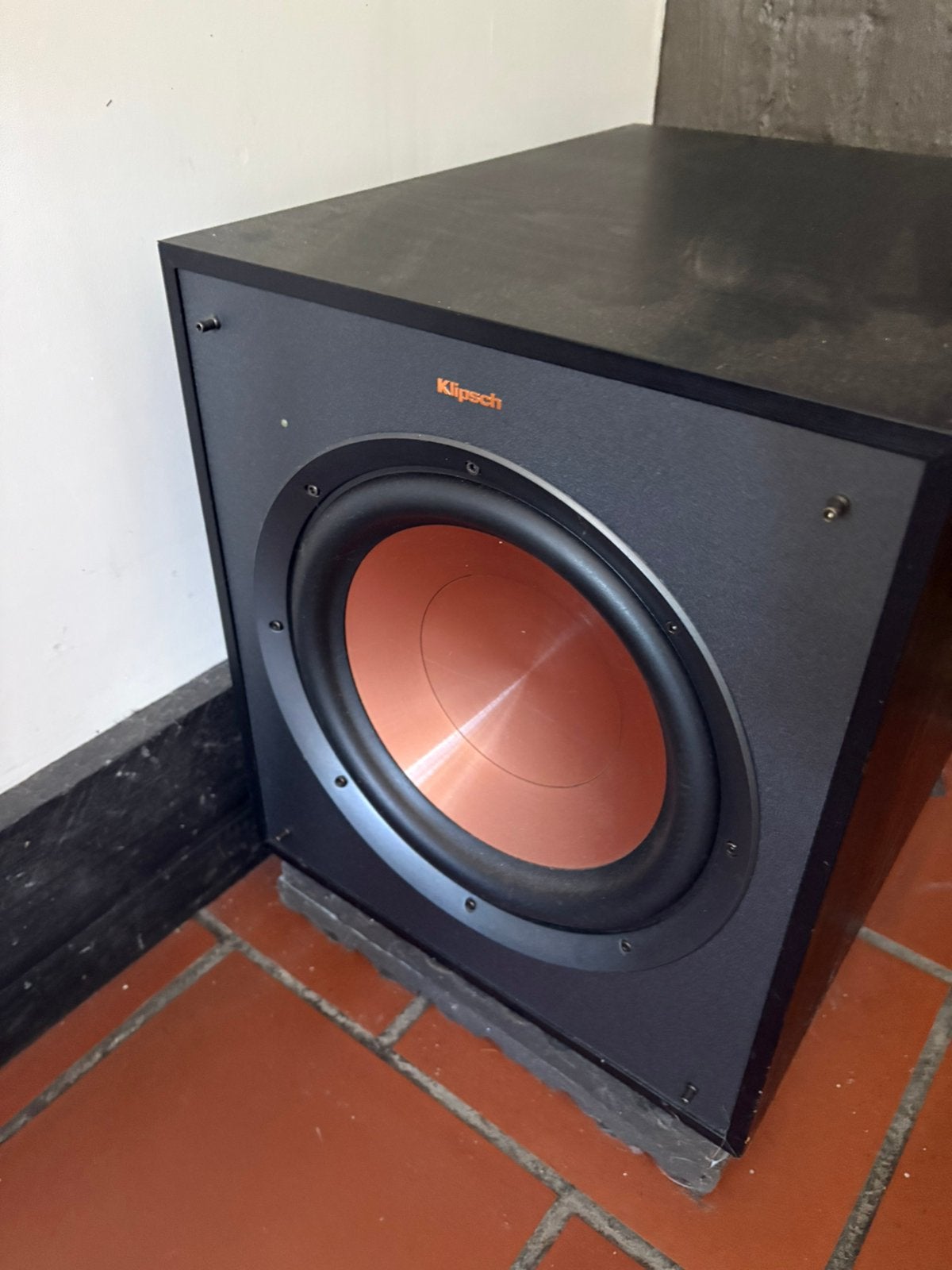 Klipsch R100sw, Enlèvement, Comme neuf