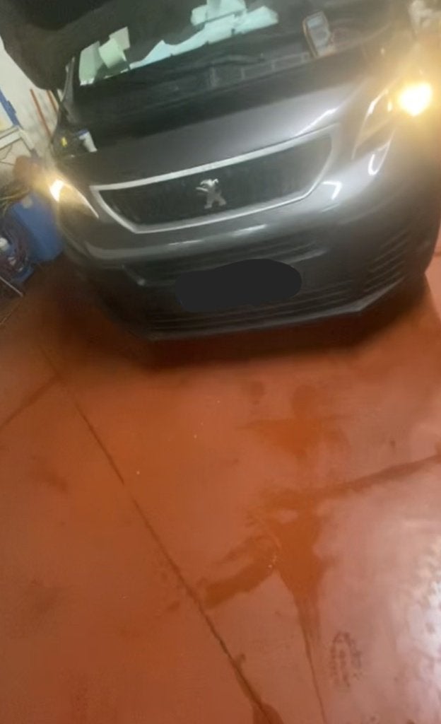 Réparation voiture et camionnette, Enlèvement ou Envoi
