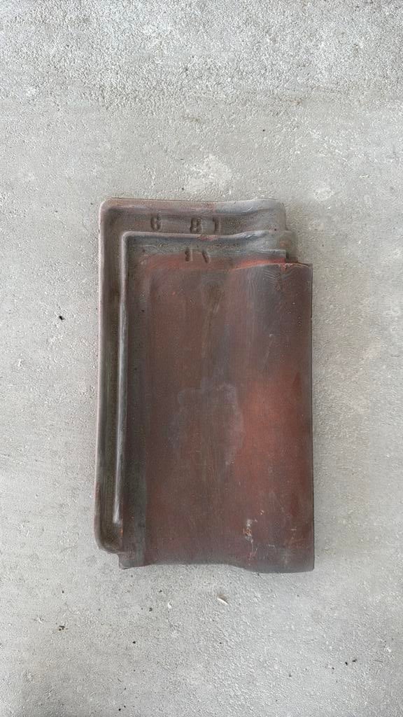 Dakpannen rood (43 stuks), Ophalen, Zo goed als nieuw, Rood, Dakpannen