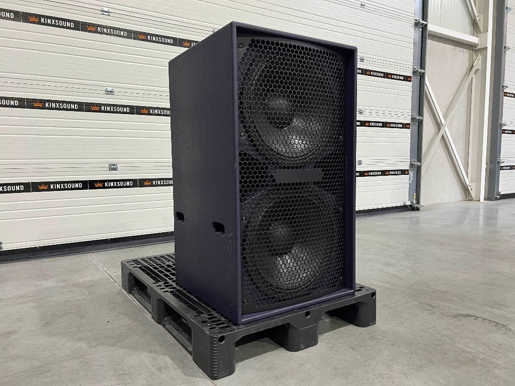 Funktion-One BR218 2x18" sub, Gebruikt, Subwoofer, Ophalen of Verzenden, 150 watt of meer