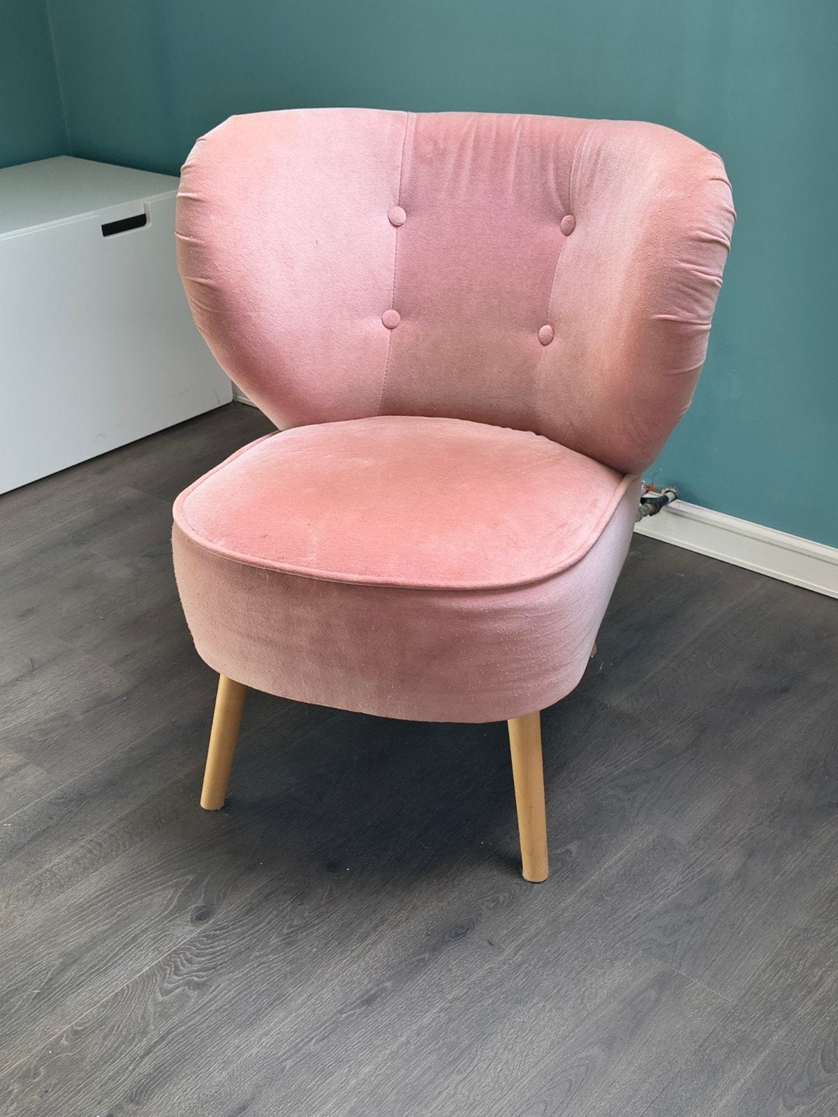 Ikea zeteltje roze, Enlèvement