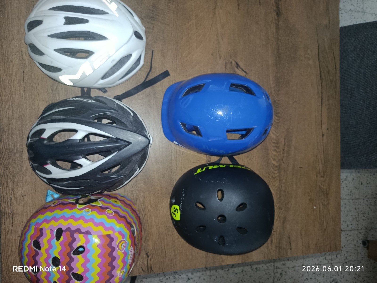 Casques de vélo, Vélos & Vélomoteurs, Accessoires vélo | Casques de vélo, Garçon ou Fille, Enlèvement ou Envoi, Comme neuf, MET