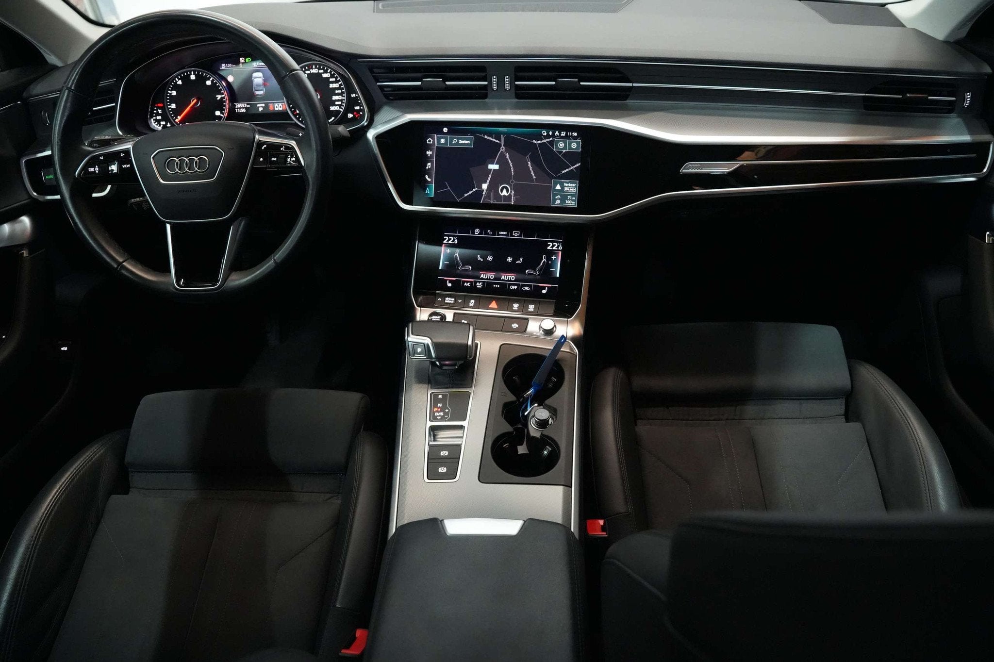 Audi A6 45 TFSI S tronic Trekhaak 28.000km Benzine 2023, Autos, Audi, Entreprise, Carnet d'entretien, Alcantara, Berline