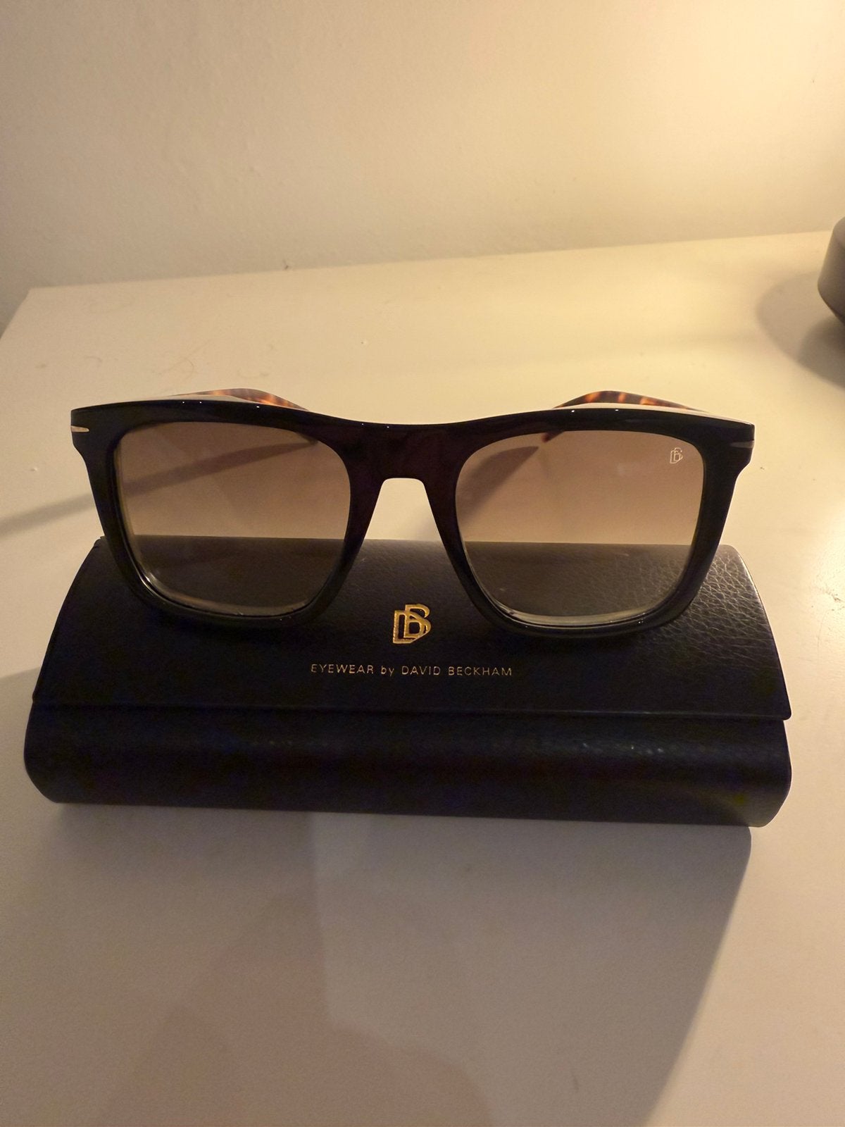 Zonnebril David Beckham, Overige merken, Zonnebril, Bruin, Nieuw