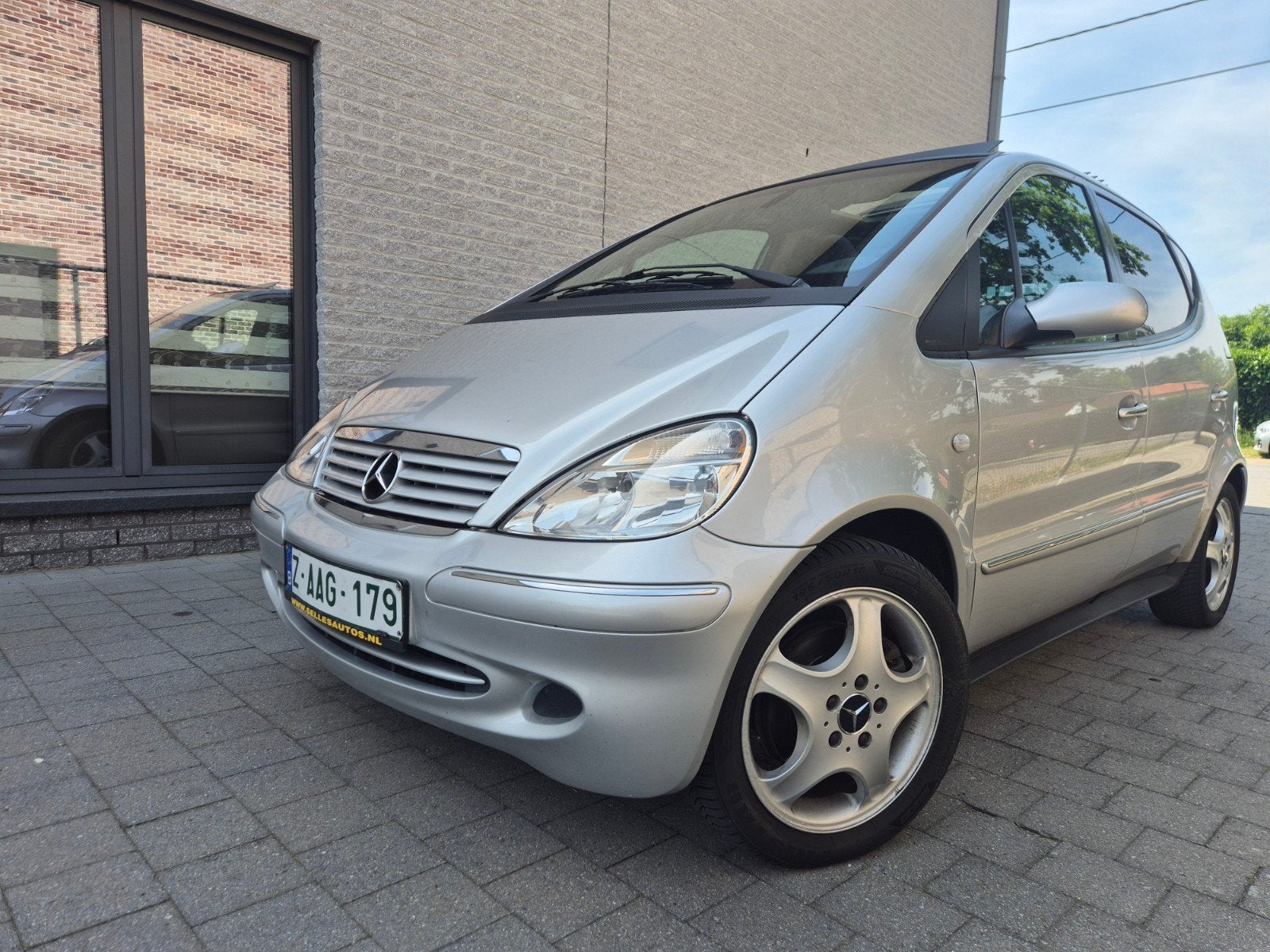 MERCEDES A 190 ESSENCE AUTOMATIQUE AVANTGARDE (PIANO, CLIMAT, Autos, Cuir, Achat, Entreprise, Carnet d'entretien