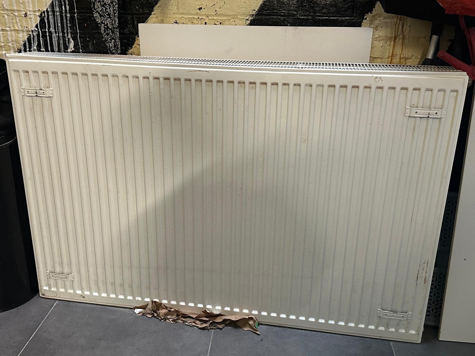 Radiateur panneau 2500 W – 140 x 90 cm – Bon état, Bricolage & Construction, Enlèvement, Comme neuf, Radiateur