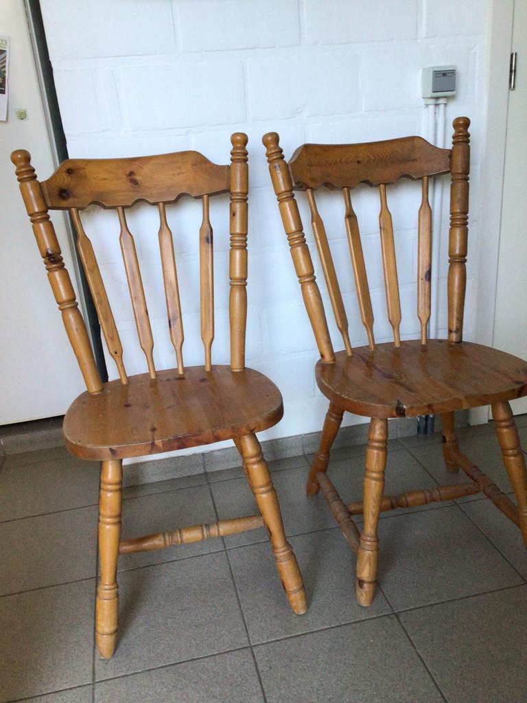 2 oude stoelen, Antiek en Kunst, Ophalen