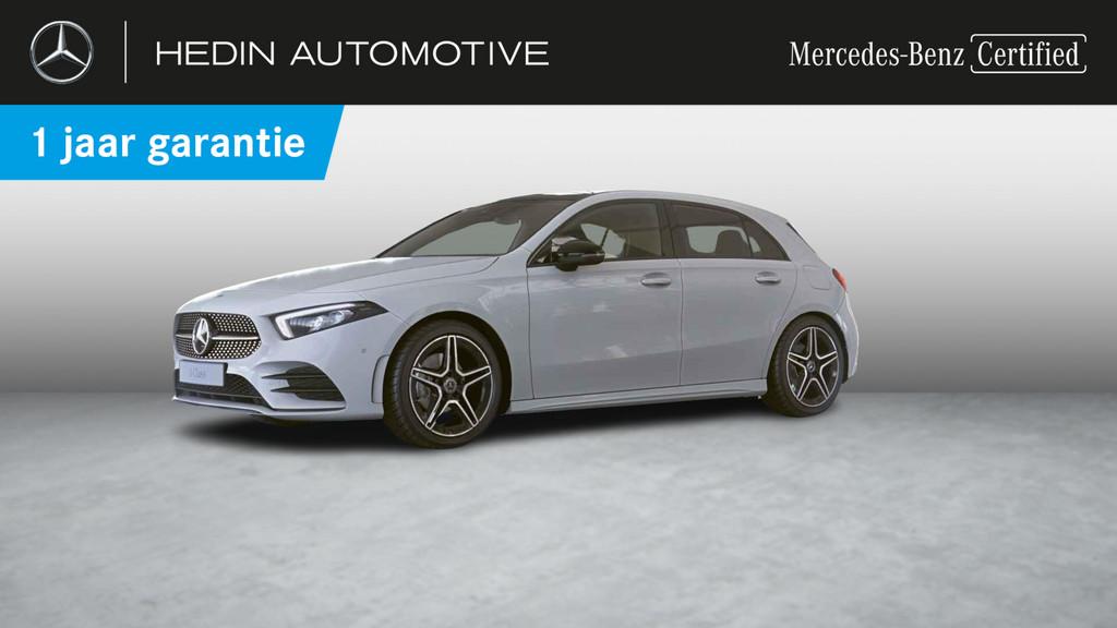 Mercedes-Benz A-klasse 180 Hatchback AMG Line | Panoramisch, Auto's, Stof, Gebruikt, Zwart, 136 pk